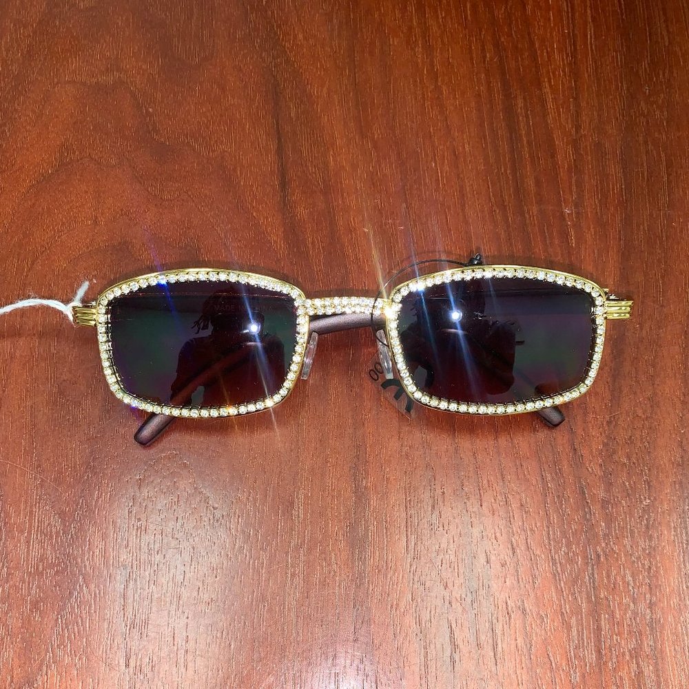 SUNGLASSES